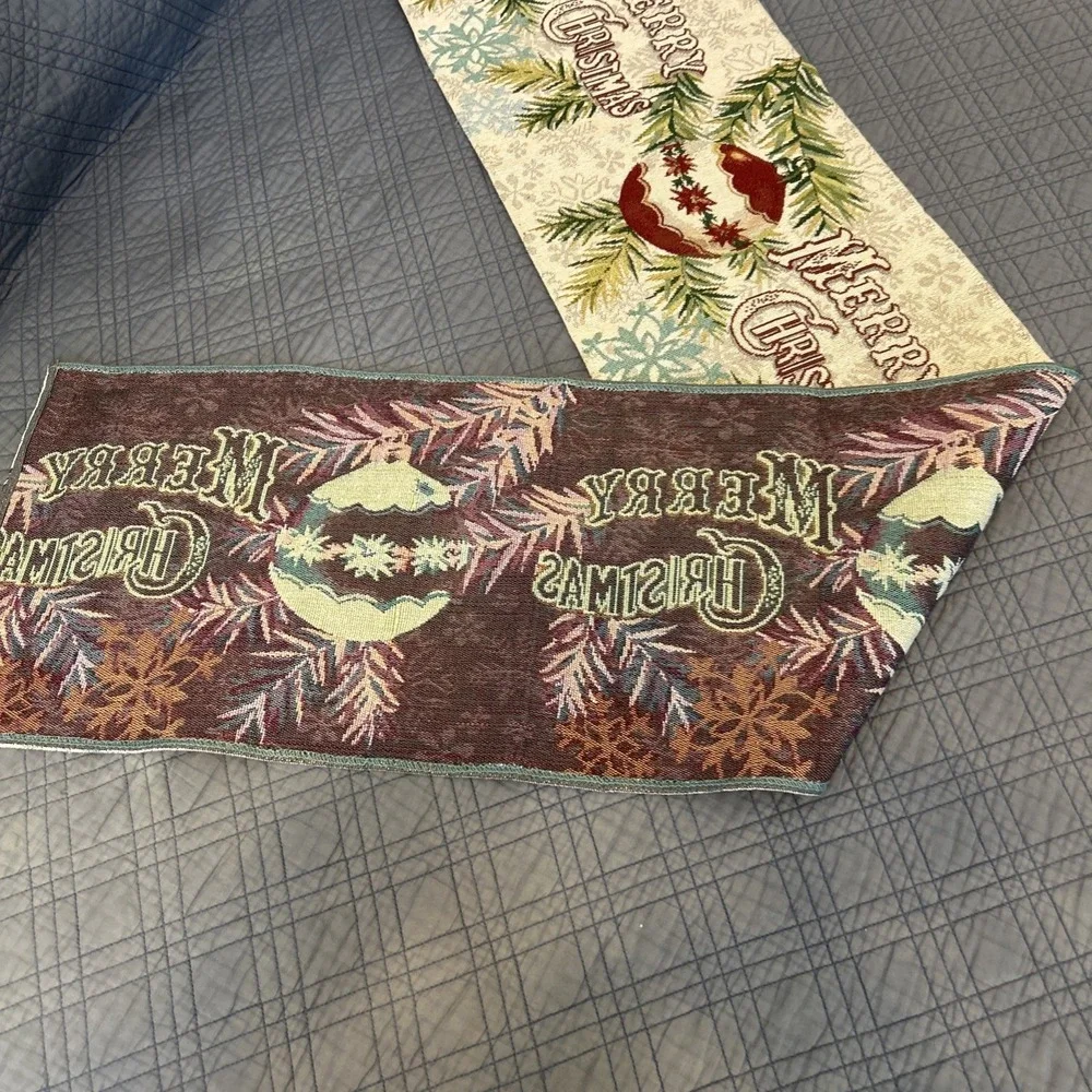 Vintage Merry Christmas‎ Woven Tapestry Table Runner Red Ornaments 13x68